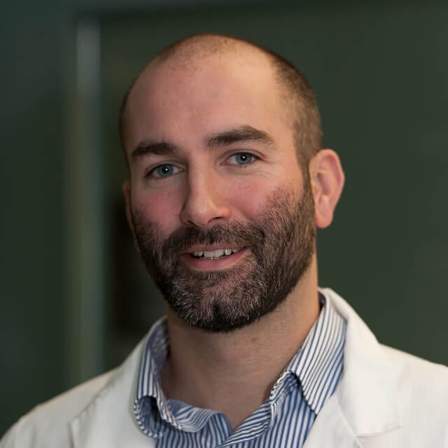 Veterinary Specialty & Emrgency Center: Chapman Peter DVM - Levittown