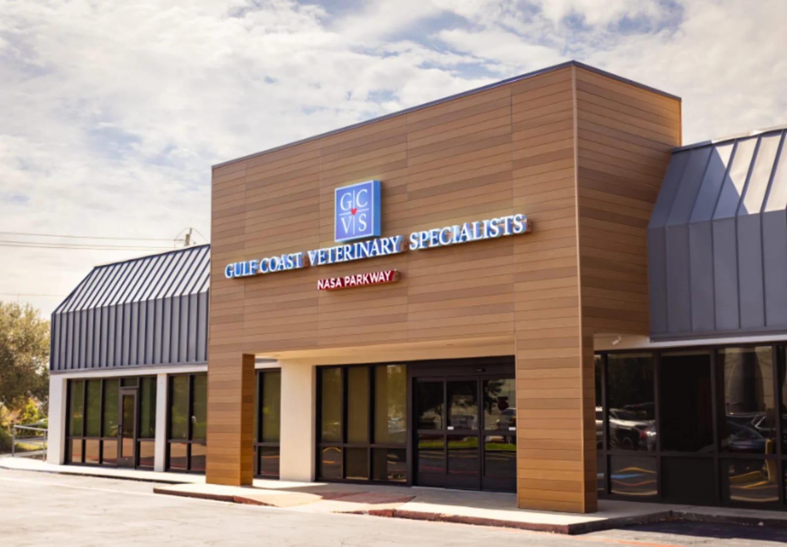 Gulf Coast Veterinary Specialists NASA Parkway - Webster