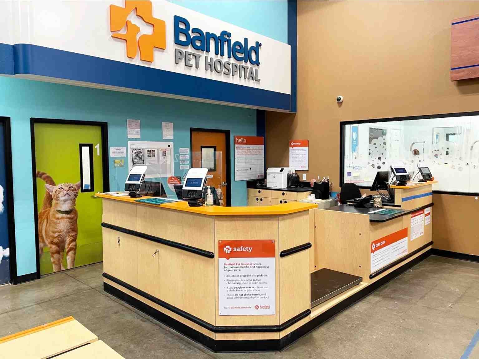 Banfield Pet Hospital - Aurora