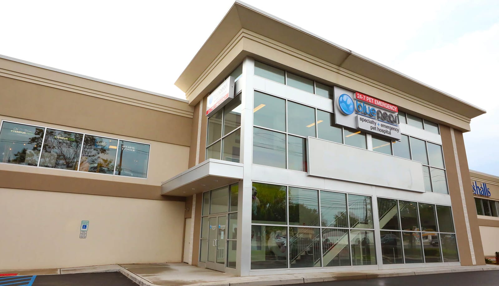 BluePearl Pet Hospital - Paramus