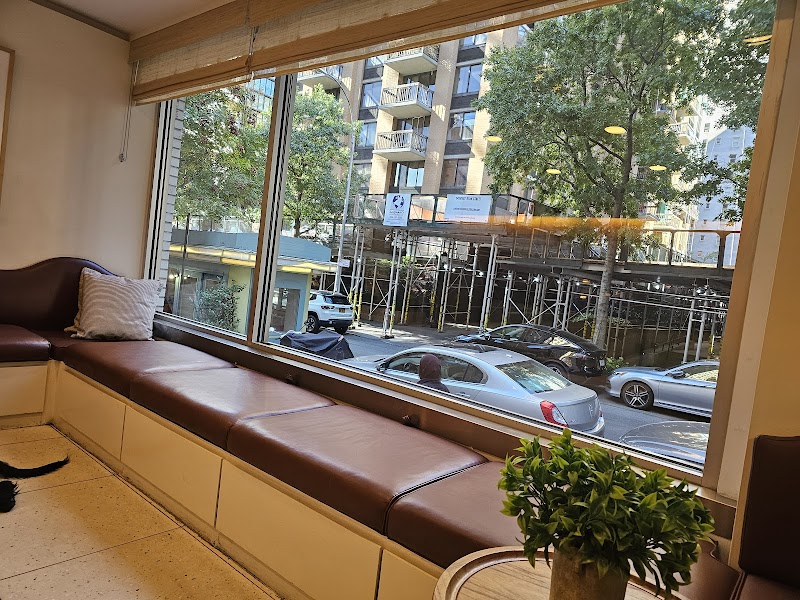 Lincoln Square Veterinary Hospital