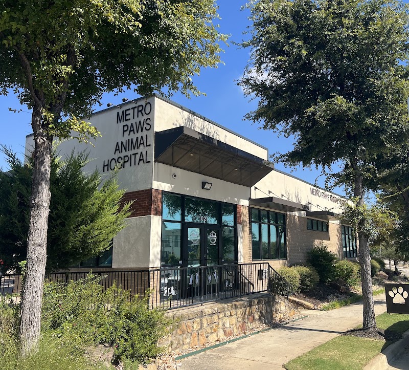 Metro Paws Animal Hospital - Oak Cliff