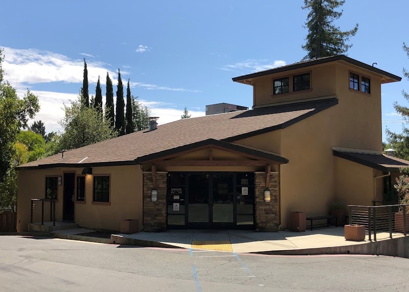 Pacific Veterinary Emergency and Specialty Hospital