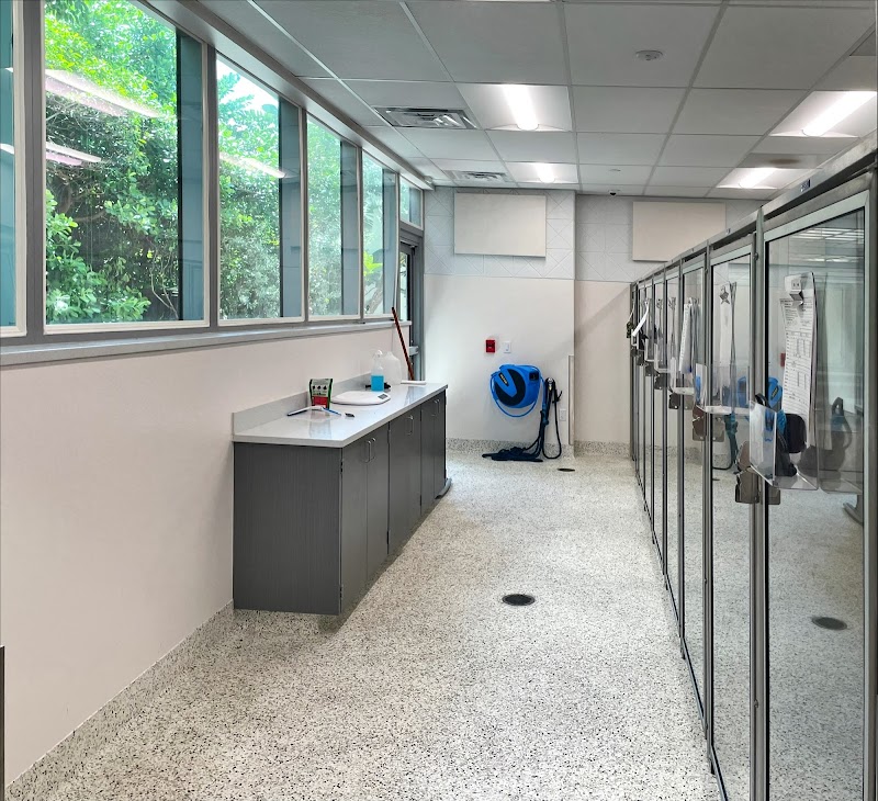 VCA Alton Road Animal Hospital