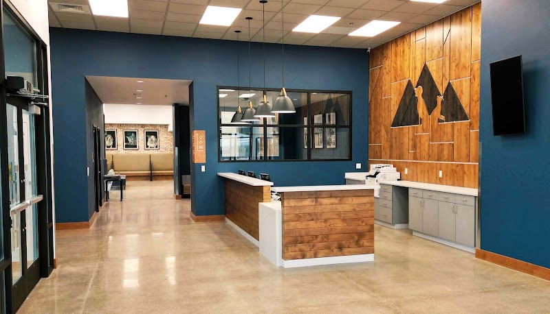 Veterinary Referral Center of Central Oregon (VRCCO), Emergency & Specialty Hospital