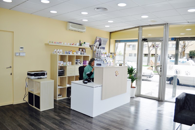 CENTRE VETERINARI URPES VET - Medicina felina, canina y de animales exóticos.