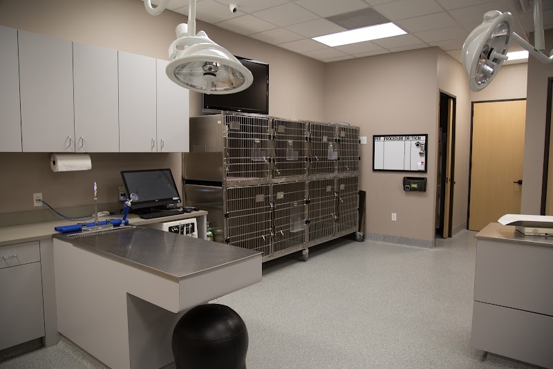 Forest Crossing Animal Hospital