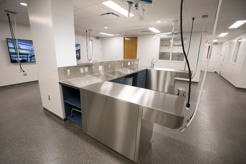 University of Illinois Veterinary Teaching Hospital