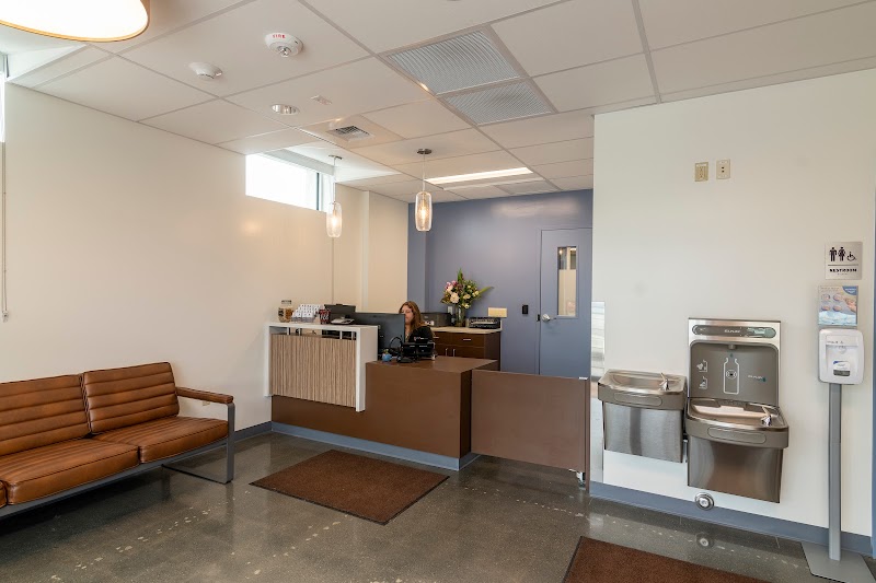 Animal Medical Center of Seattle Specialty Clinic