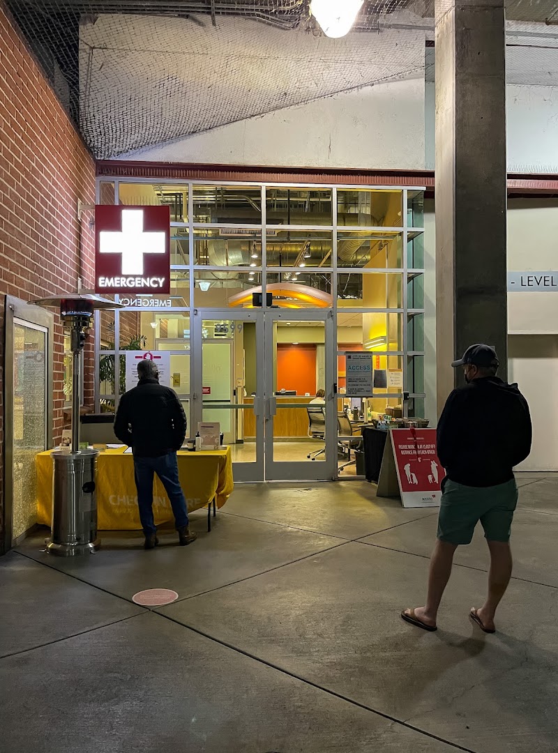 ACCESS Specialty Animal Hospitals - Los Angeles