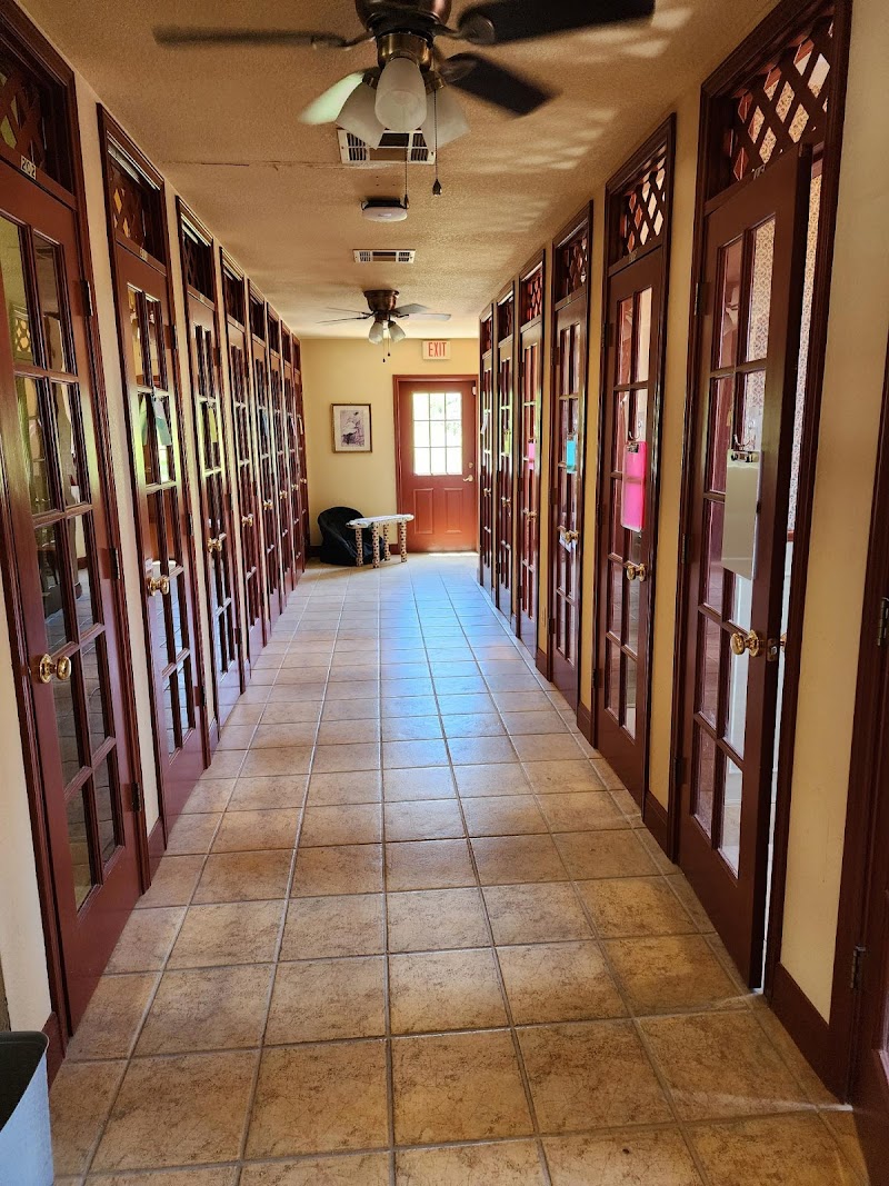 VCA Lakeline Animal Hospital